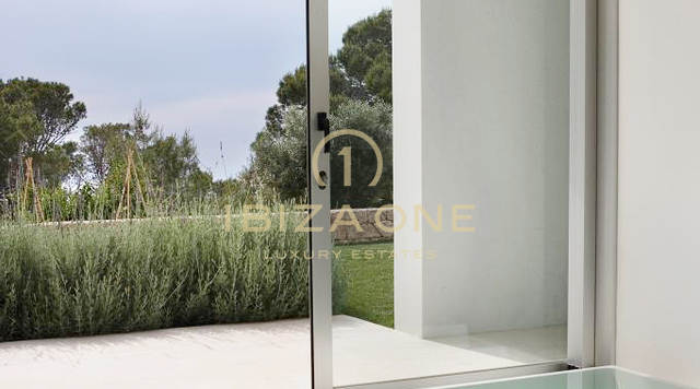 Lujosa y espectacular villa de diseño en Ibiza con vistas al mar en venta, Ibiza - Lujosa y espectacular villa de diseño en Ibiza con vistas al mar en alquiler, Ibiza
