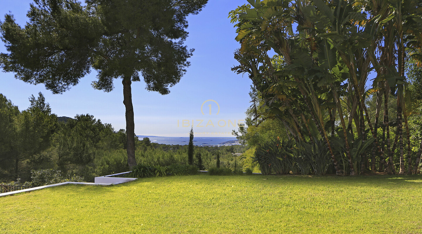 Blakstad Finca di lusso a Ibiza / Can Furnet con vista sulla città di Ibiza e sul mare in affitto, Ibiza