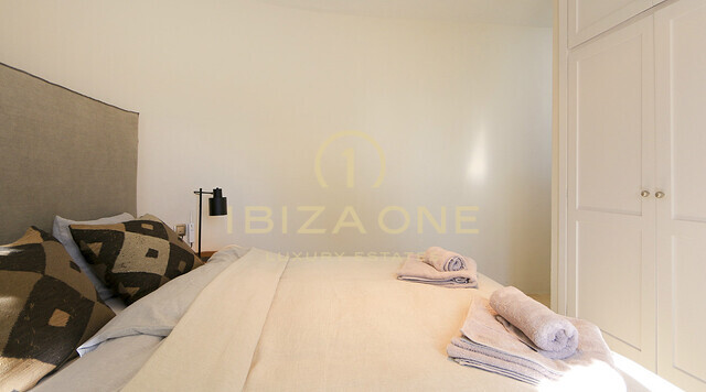 Blakstad Luxe Finca op Ibiza / Can Furnet met uitzicht op Ibiza-stad en de zee te huur, Ibiza