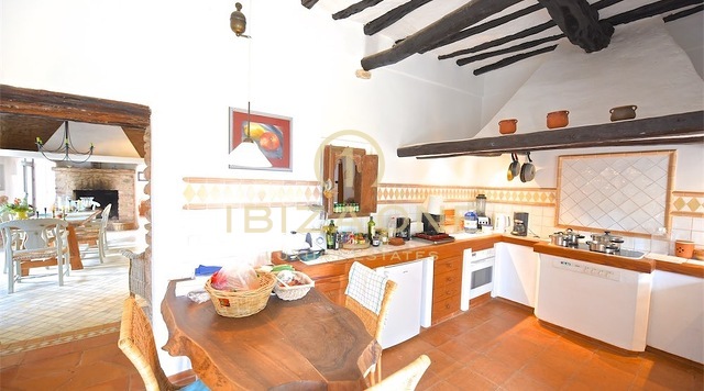 Historische Ibiza-finca op Ibiza vlakbij Santa Eulalia te koop, Ibiza - Historische Ibiza-finca op Ibiza vlakbij Santa Eulalia te huur, Ibiza