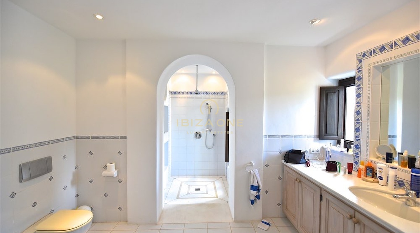Finca histórica en Ibiza cerca de Santa Eulalia en venta, Ibiza - Finca histórica en Ibiza cerca de Santa Eulalia en alquiler, Ibiza