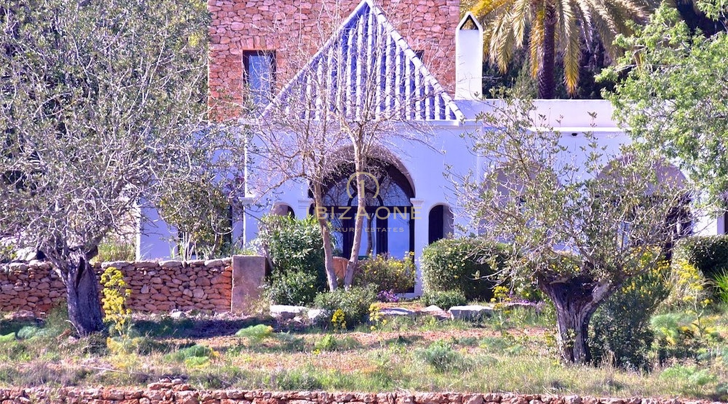 Historische Ibiza-Finca auf Ibiza in der Nähe von Santa Eulalia zu verkaufen, Ibiza - Historische Ibiza-Finca auf Ibiza in der Nähe von Santa Eulalia zu vermieten, Ibiza