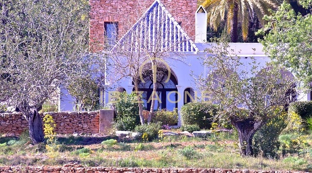 Finca histórica en Ibiza cerca de Santa Eulalia en venta, Ibiza - Finca histórica en Ibiza cerca de Santa Eulalia en alquiler, Ibiza