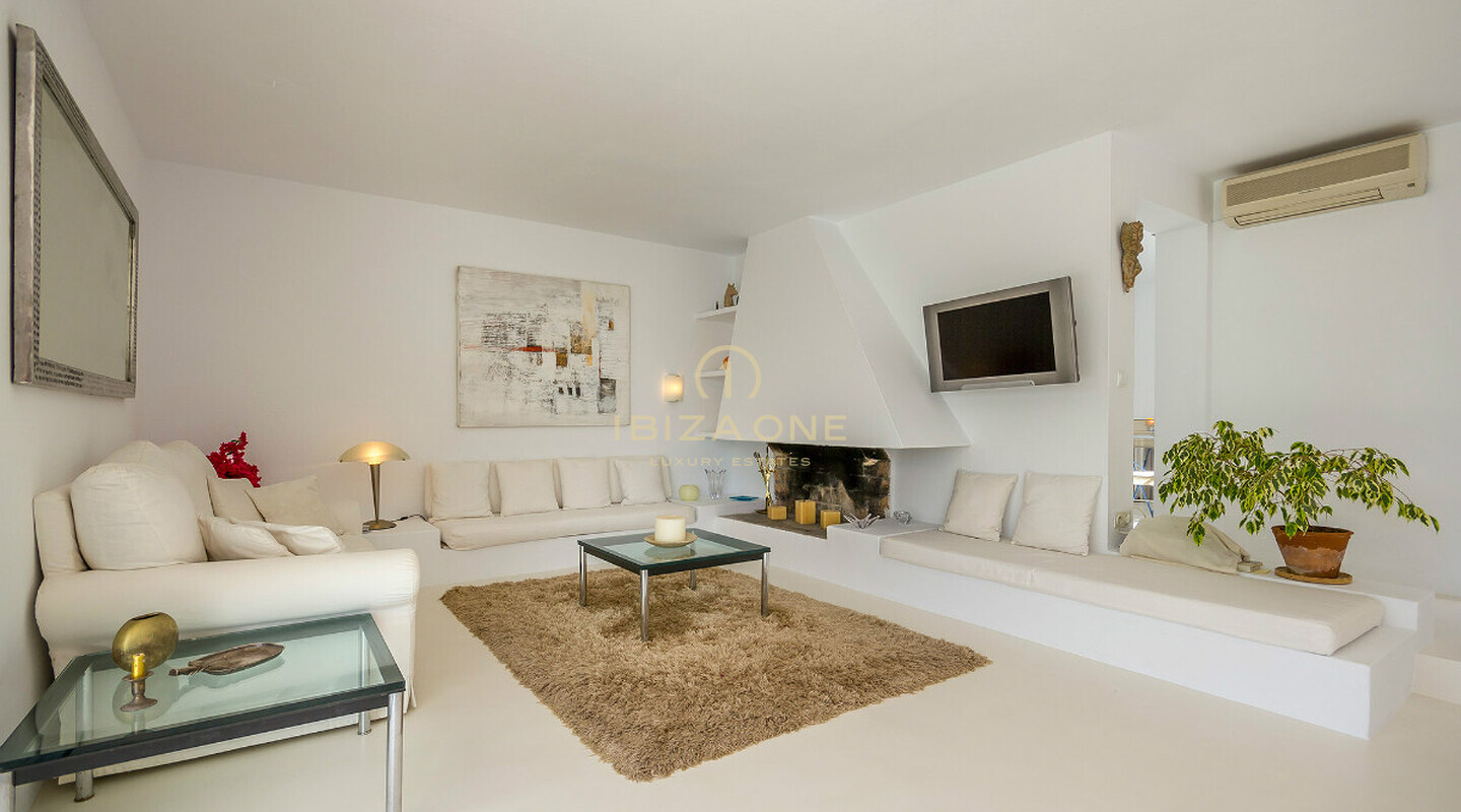 Villa de luxe de 2 chambres à Ibiza près du Cap Martinet avec vue sur la mer à louer, Ibiza
