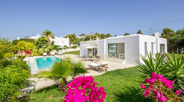 Villa di lusso con 2 camere da letto a Ibiza vicino a Cap Martinet con vista mare vicino a Ibiza in affitto, Ibiza