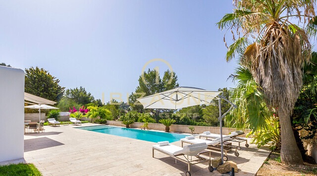 Villa de lujo de 2 dormitorios en Ibiza cerca de Cap Martinet con vistas al mar cerca de Ibiza en alquiler, Ibiza