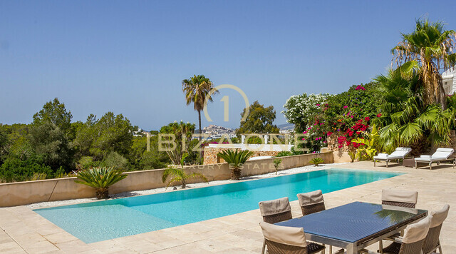 Villa di lusso con 2 camere da letto a Ibiza vicino a Cap Martinet con vista mare vicino a Ibiza in affitto, Ibiza