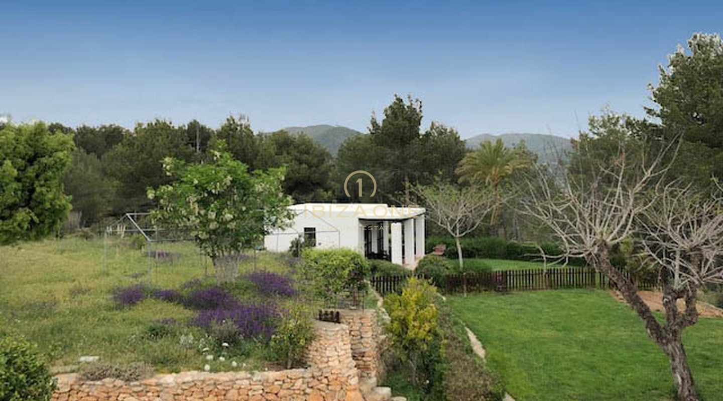 Beautiful finca in Ibiza near San Carlos in Morna Valley with guest house for sale, Ibiza - Beautiful finca in Ibiza near San Carlos in Morna Valley with guest house for rent, Ibiza
