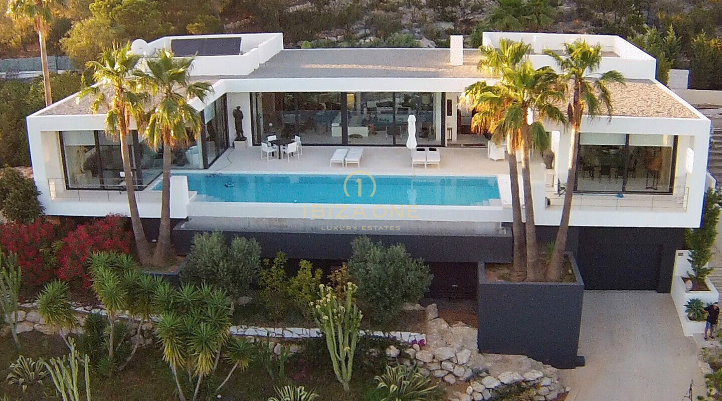 Moderne Luxusvilla auf Ibiza mit Blick auf Es Vedra, das Meer und die Landschaft zu verkaufen, Ibiza - Moderne Luxusvilla auf Ibiza mit Blick auf Es Vedra, das Meer und die Landschaft zu vermieten, Ibiza