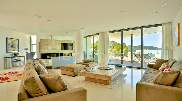 Moderne luxe villa in Vista Alegre / Es Cubells met uitzicht op zee tot Formentera te huur, Ibiza