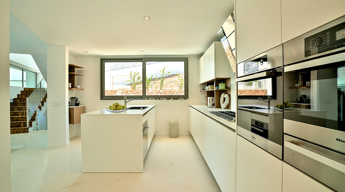 Moderne luxe villa in Vista Alegre / Es Cubells met uitzicht op zee tot Formentera te huur, Ibiza