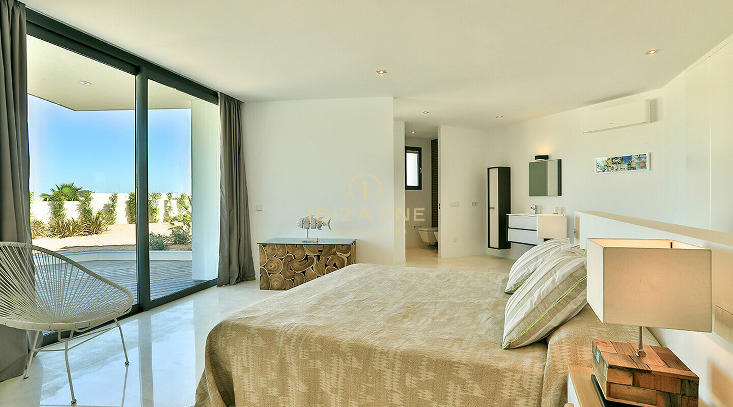 Moderne luxe villa in Vista Alegre / Es Cubells met uitzicht op zee tot Formentera te huur, Ibiza