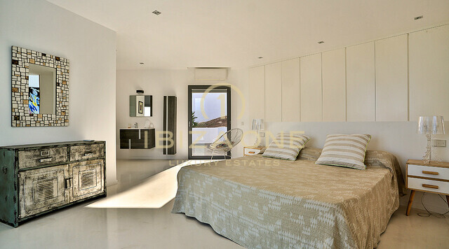 Moderne luxe villa in Vista Alegre / Es Cubells met uitzicht op zee tot Formentera te huur, Ibiza