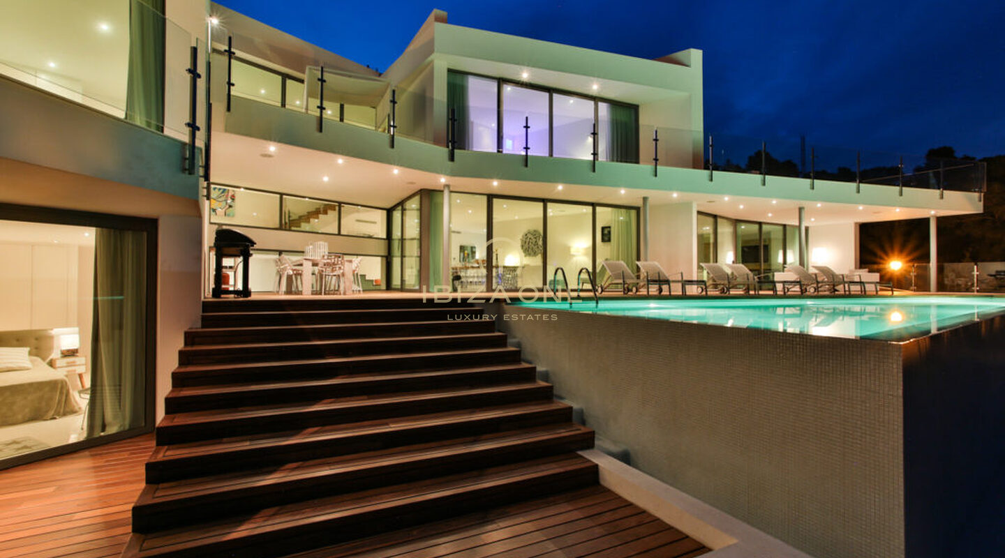 Moderne luxe villa in Vista Alegre / Es Cubells met uitzicht op zee tot Formentera te huur, Ibiza