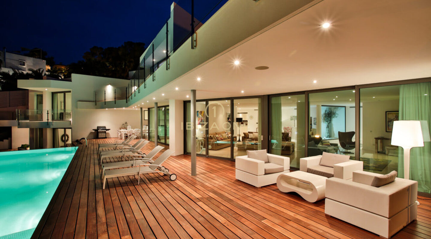 Moderne luxe villa in Vista Alegre / Es Cubells met uitzicht op zee tot Formentera te huur, Ibiza