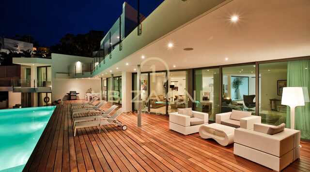 Moderne luxe villa in Vista Alegre / Es Cubells met uitzicht op zee tot Formentera te huur, Ibiza