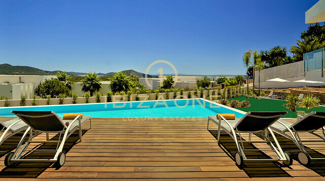 Moderne luxe villa in Vista Alegre / Es Cubells met uitzicht op zee tot Formentera te huur, Ibiza