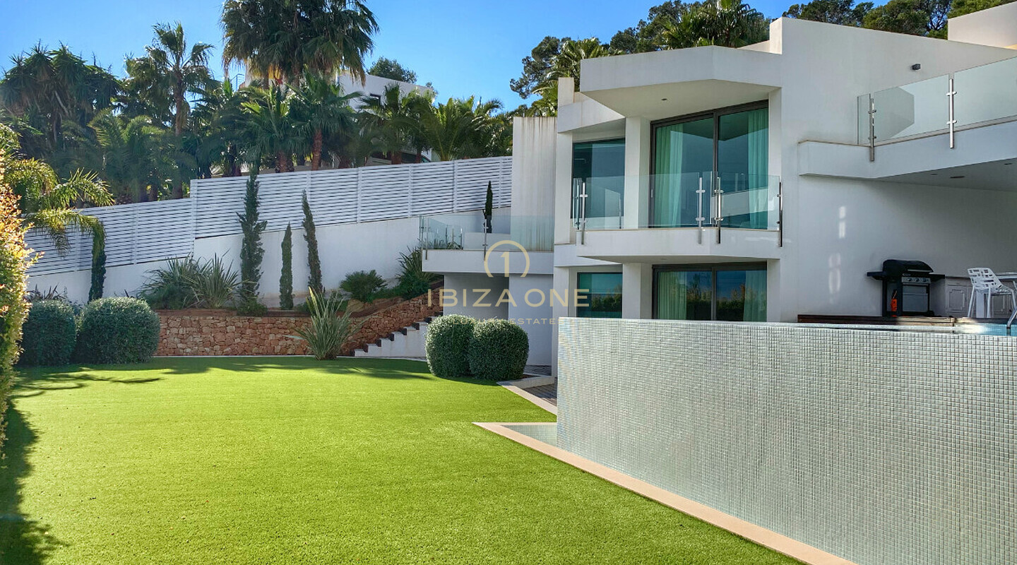 Moderne luxe villa in Vista Alegre / Es Cubells met uitzicht op zee tot Formentera te huur, Ibiza