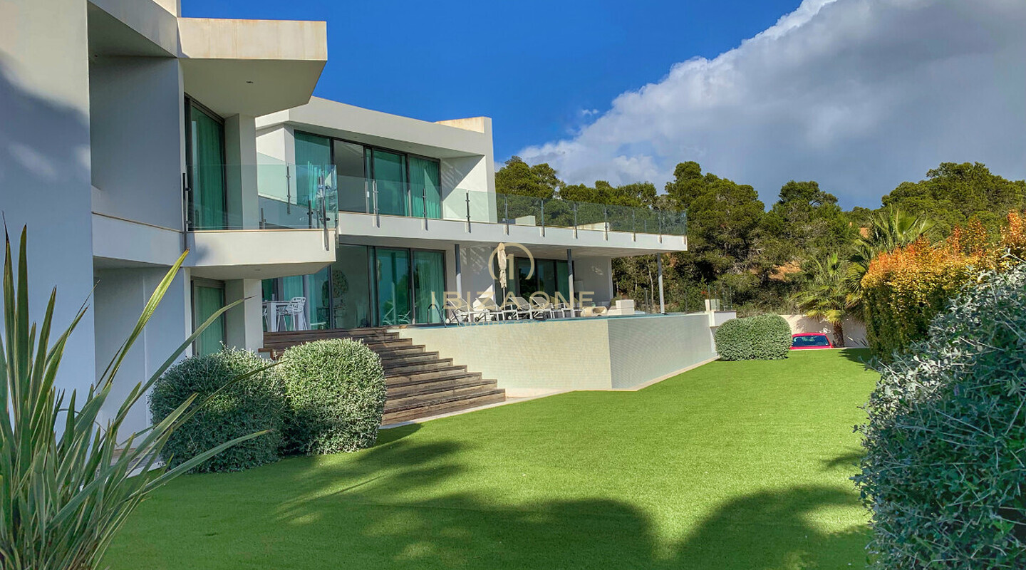 Moderne luxe villa in Vista Alegre / Es Cubells met uitzicht op zee tot Formentera te huur, Ibiza
