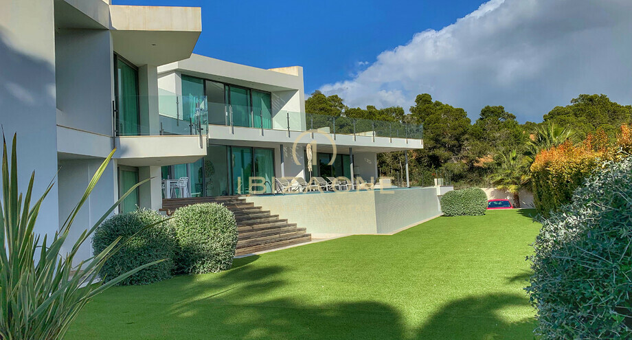 Moderne Luxus Villa in Vista Alegre mit Blick auf das Meer ...