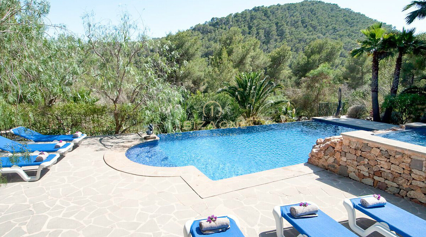Villa de luxe à Ibiza dans un cadre méditerranéen à vendre, Ibiza - Villa de luxe à Ibiza dans un cadre méditerranéen à louer, Ibiza