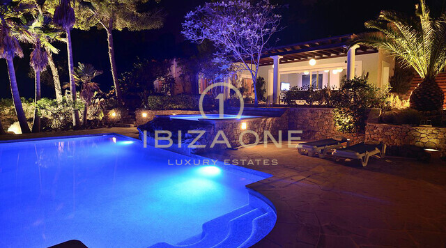 Luxusvilla auf Ibiza in mediterraner Lage zu verkaufen, Ibiza - Luxusvilla auf Ibiza in mediterraner Lage zu vermieten, Ibiza