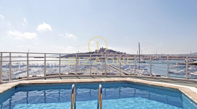 Luxe appartement op Ibiza aan de Paseo Maritimo met uitzicht op Dalt Vila en de zee te koop, Ibiza - Luxe appartement op Ibiza aan de Paseo Maritimo met uitzicht op Dalt Vila en de zee te huur, Ibiza