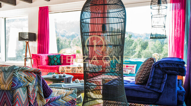 Luxuriöse Finca im Blakstad Design in Ibiza zu vermieten und zu verkaufen - komplett neu renoviert
