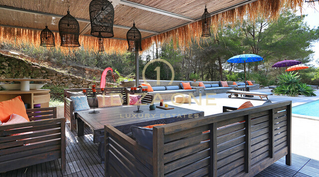 Luxe Blakstad design finca te huur en te koop op Ibiza - volledig gerenoveerd