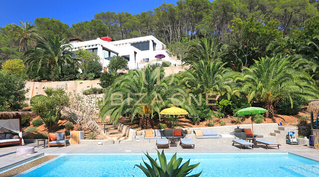 Finca design de luxe Blakstad à louer et à vendre à Ibiza - entièrement rénovée