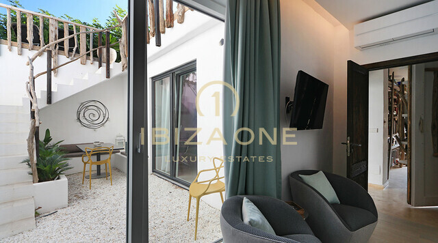 Luxuriöse Finca im Blakstad Design in Ibiza zu vermieten und zu verkaufen - komplett neu renoviert