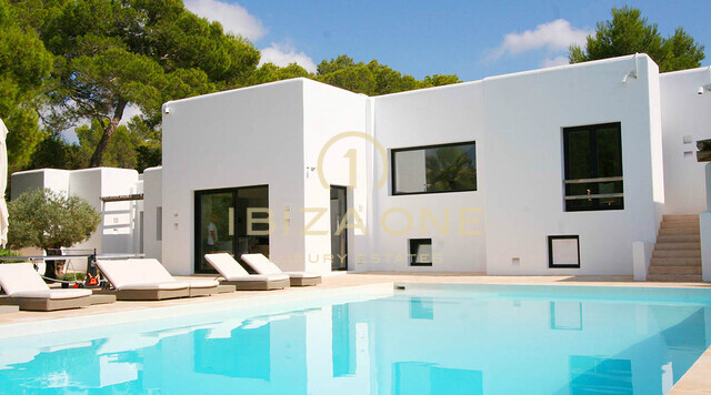 Wunderschöne Luxusvilla mit atemberaubendem Meerblick zu verkaufen, Ibiza - Wunderschöne Luxusvilla mit atemberaubendem Meerblick zu vermieten, Ibiza