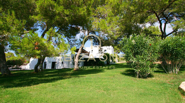 Preciosa villa de lujo con amplias vistas al mar en venta, Ibiza - Preciosa villa de lujo con amplias vistas al mar en alquiler, Ibiza