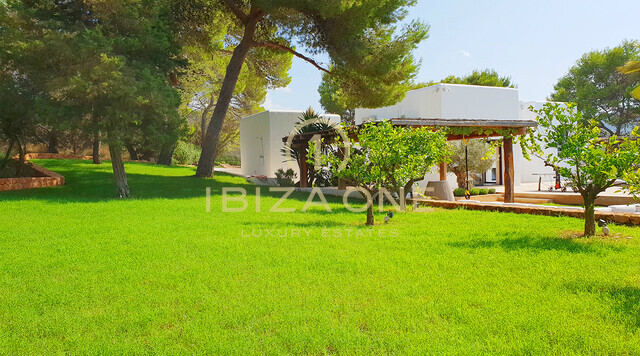 Beautiful luxury villa with sweeping sea views for sale, Ibiza - Beautiful luxury villa with sweeping sea views for rent, Ibiza