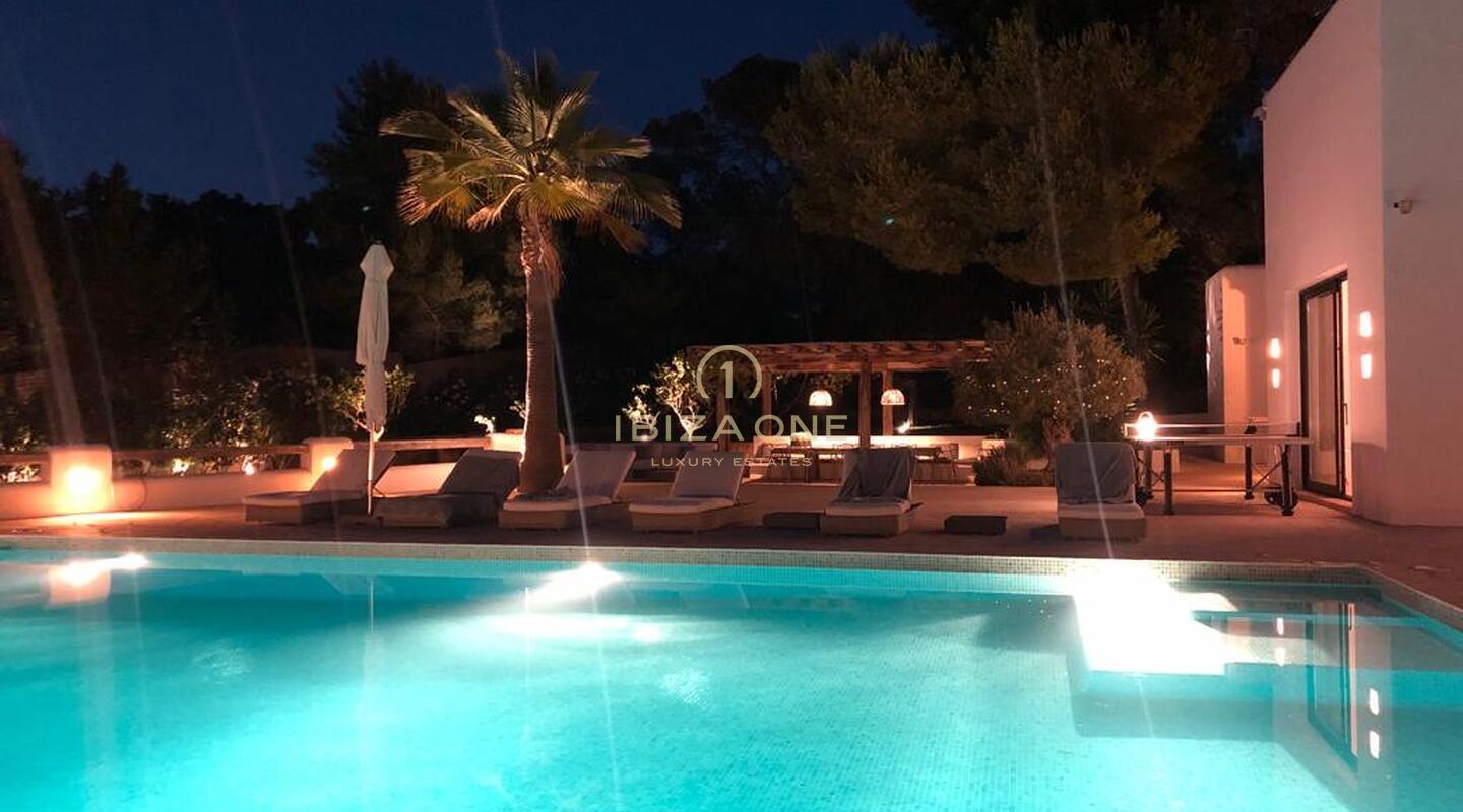 Preciosa villa de lujo con amplias vistas al mar en venta, Ibiza - Preciosa villa de lujo con amplias vistas al mar en alquiler, Ibiza