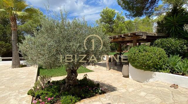 Prachtige luxe villa met adembenemend uitzicht op zee te koop, Ibiza - Prachtige luxe villa met adembenemend uitzicht op zee te huur, Ibiza