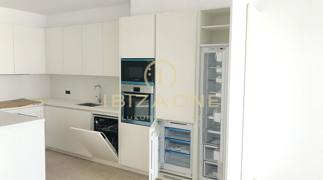 Nieuw gebouwd penthouse op Ibiza met uitzicht op Dalt Vila en de zee te koop, Ibiza - Nieuw gebouwd penthouse op Ibiza met uitzicht op Dalt Vila en de zee te huur, Ibiza
