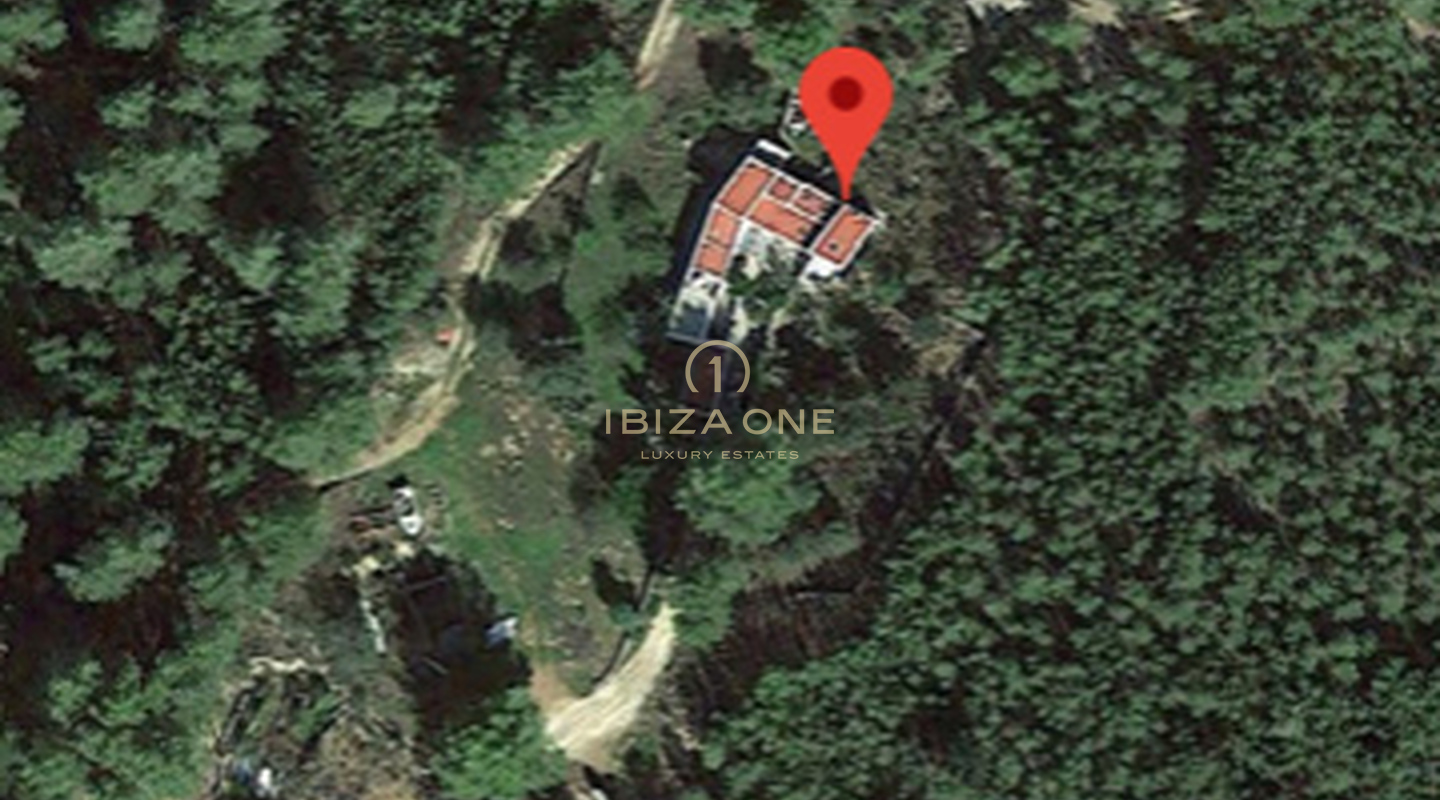 Ursprüngliche Finca zum Renovieren auf Ibiza in ruhiger Lage mit atemberaubender Aussicht über das Morna-Tal zu verkaufen, Ibiza - Ursprüngliche Finca zum Renovieren auf Ibiza in ruhiger Lage mit atemberaubender Aussicht über das Morna-Tal zu vermieten, Ibiza
