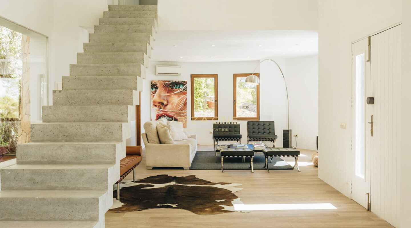 Moderne luxe villa dichtbij Ibiza met uitzicht op zee en Ibiza-stad te huur en deze luxe villa is te koop, Ibiza - Moderne luxe villa dichtbij Ibiza met uitzicht op zee en Ibiza-stad te huur en deze luxe villa is te huur, Ibiza