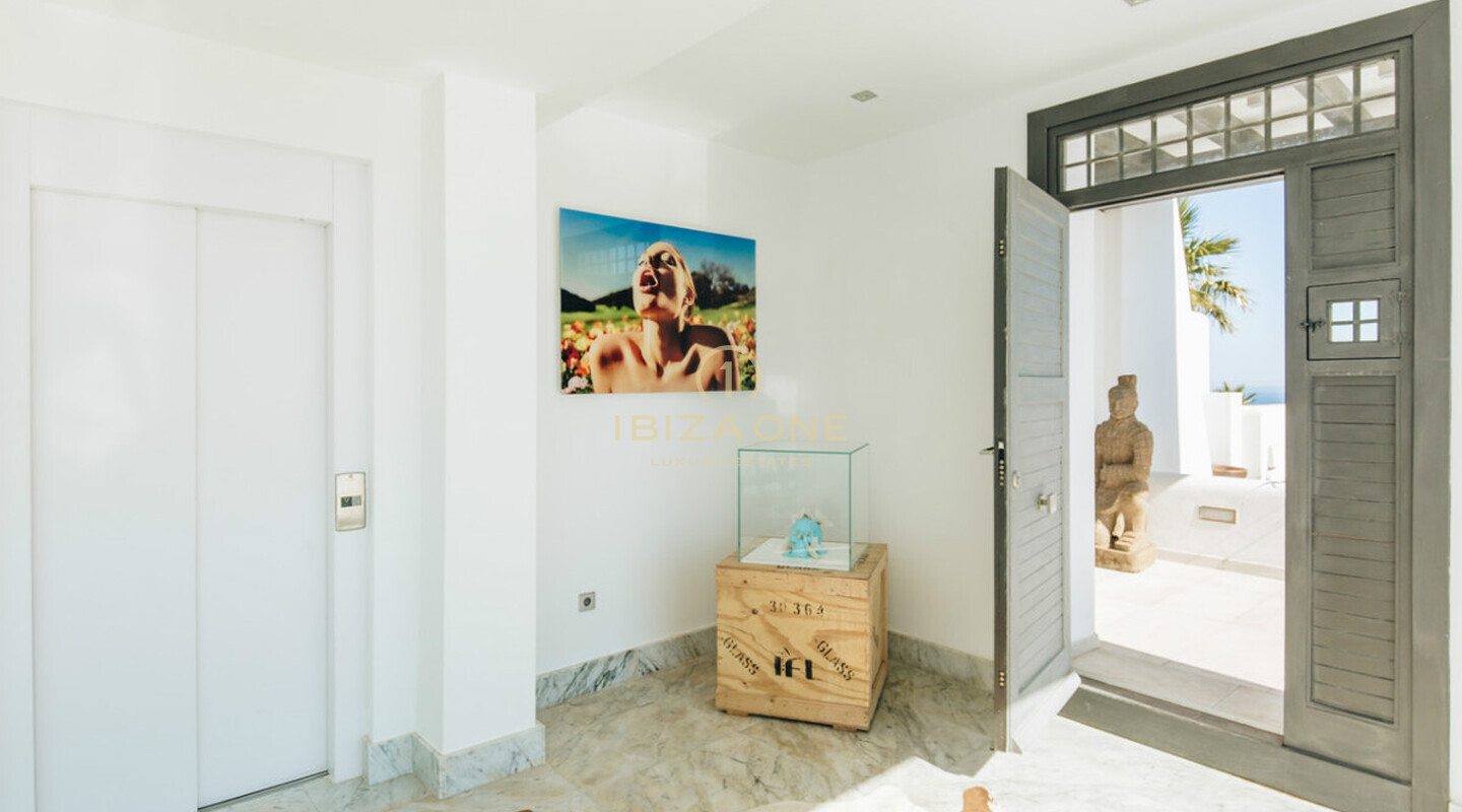 Moderna villa de lujo cerca de Ibiza con vistas al mar y a la ciudad de Ibiza en alquiler y esta villa de lujo está en venta, Ibiza - Moderna villa de lujo cerca de Ibiza con vistas al mar y a la ciudad de Ibiza en alquiler y esta villa de lujo está en venta, Ibiza