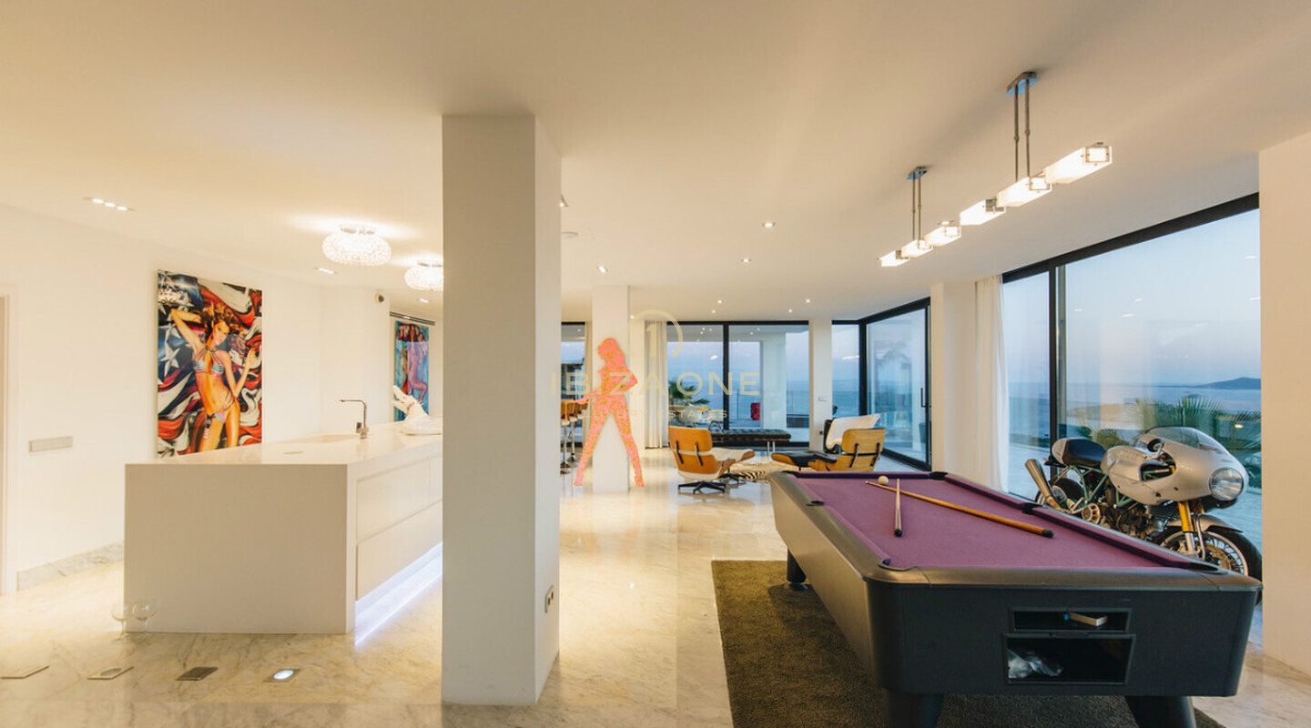 Moderne luxe villa dichtbij Ibiza met uitzicht op zee en Ibiza-stad te huur en deze luxe villa is te koop, Ibiza - Moderne luxe villa dichtbij Ibiza met uitzicht op zee en Ibiza-stad te huur en deze luxe villa is te huur, Ibiza