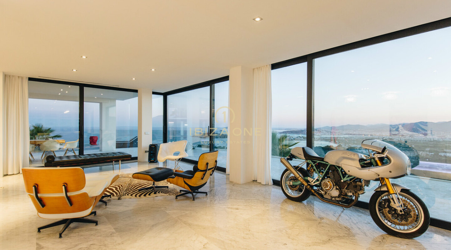 Modern luxury villa close to Ibiza with views to the sea and Ibiza town for rent and this luxury villa is for sale, Ibiza - Modern luxury villa close to Ibiza with views to the sea and Ibiza town for rent and this luxury villa is for rent, Ibiza