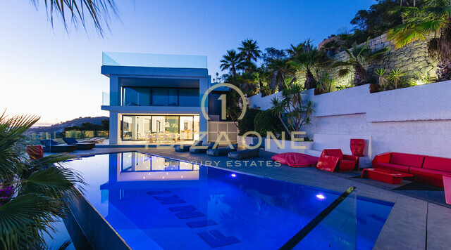 Villa de luxe moderne près d'Ibiza avec vue sur la mer et la ville d'Ibiza à louer et cette villa de luxe est à vendre, Ibiza - Villa de luxe moderne près d'Ibiza avec vue sur la mer et la ville d'Ibiza à louer et cette villa de luxe est à louer, Ibiza