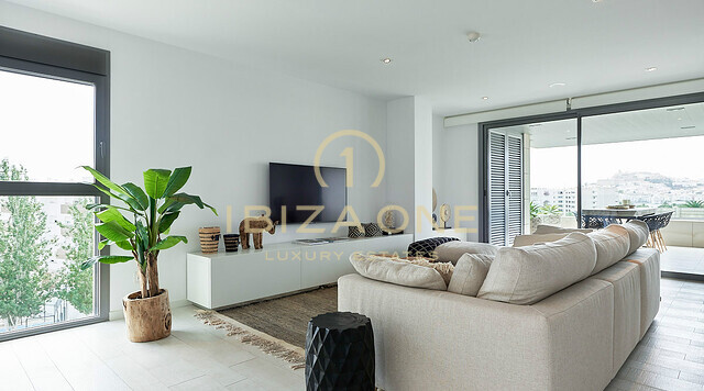 Appartement de luxe de 3 chambres à Ibiza avec vue directe sur Dalt Vila à vendre, Ibiza - Appartement de luxe de 3 chambres à Ibiza avec vue directe sur Dalt Vila à louer, Ibiza