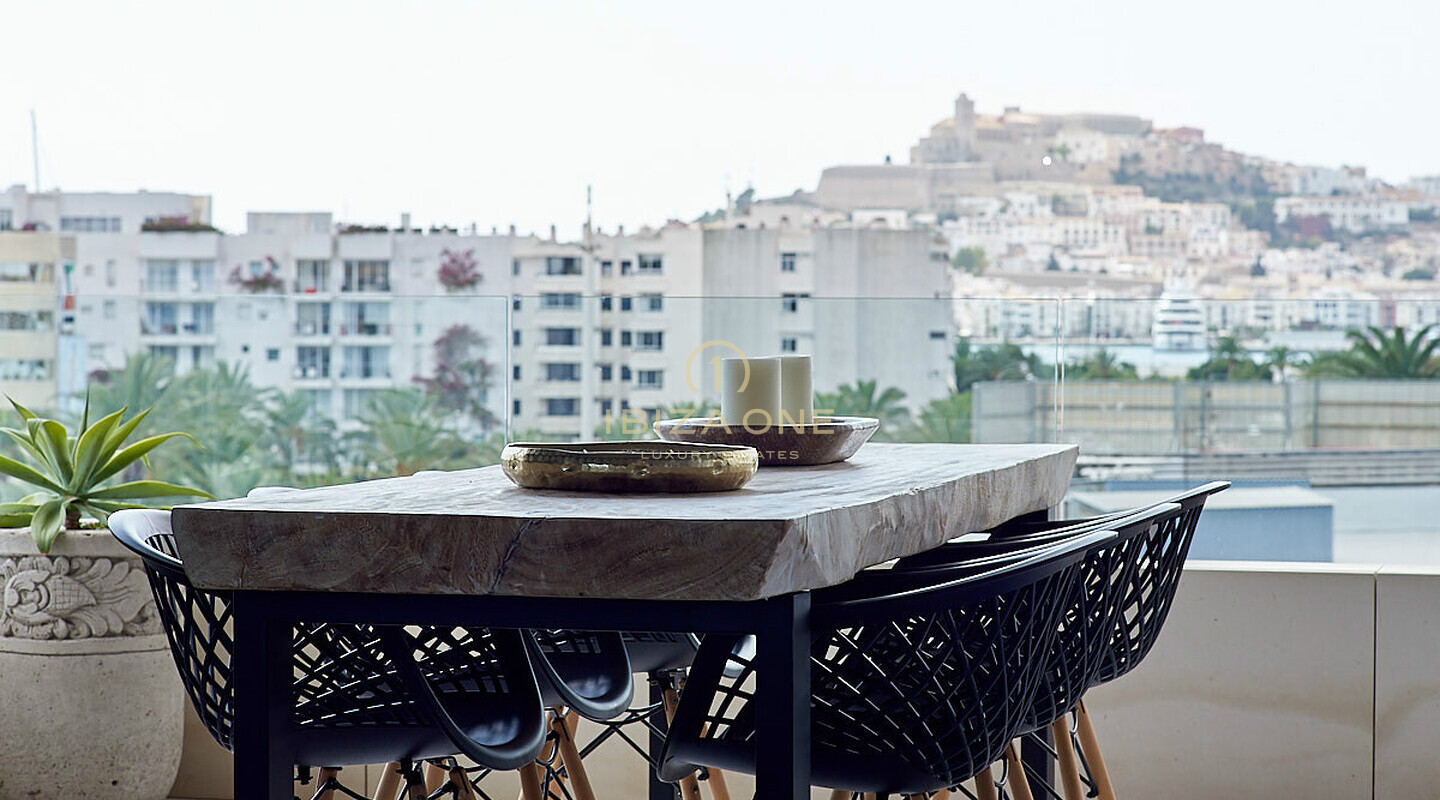 Appartement de luxe de 3 chambres à Ibiza avec vue directe sur Dalt Vila à vendre, Ibiza - Appartement de luxe de 3 chambres à Ibiza avec vue directe sur Dalt Vila à louer, Ibiza