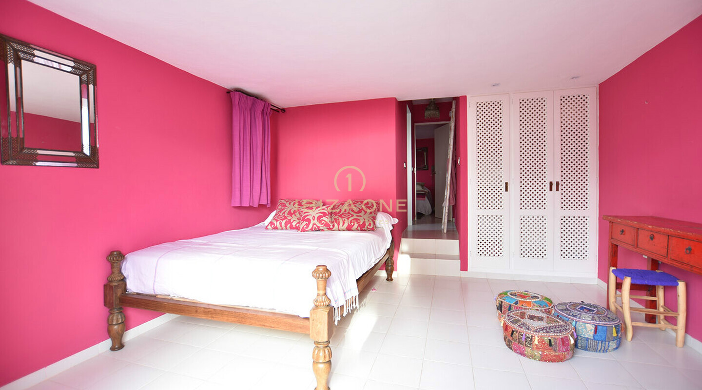 Lujosa villa con vistas al mar en venta en Calo d'en Real, Ibiza