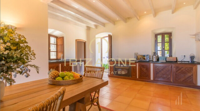 Einzigartiges exklusives Luxusanwesen mit Hubschrauberlandeplatz und Meerblick auf Ibiza zu verkaufen, Ibiza - Einzigartiges exklusives Luxusanwesen mit Hubschrauberlandeplatz und Meerblick auf Ibiza zu vermieten, Ibiza