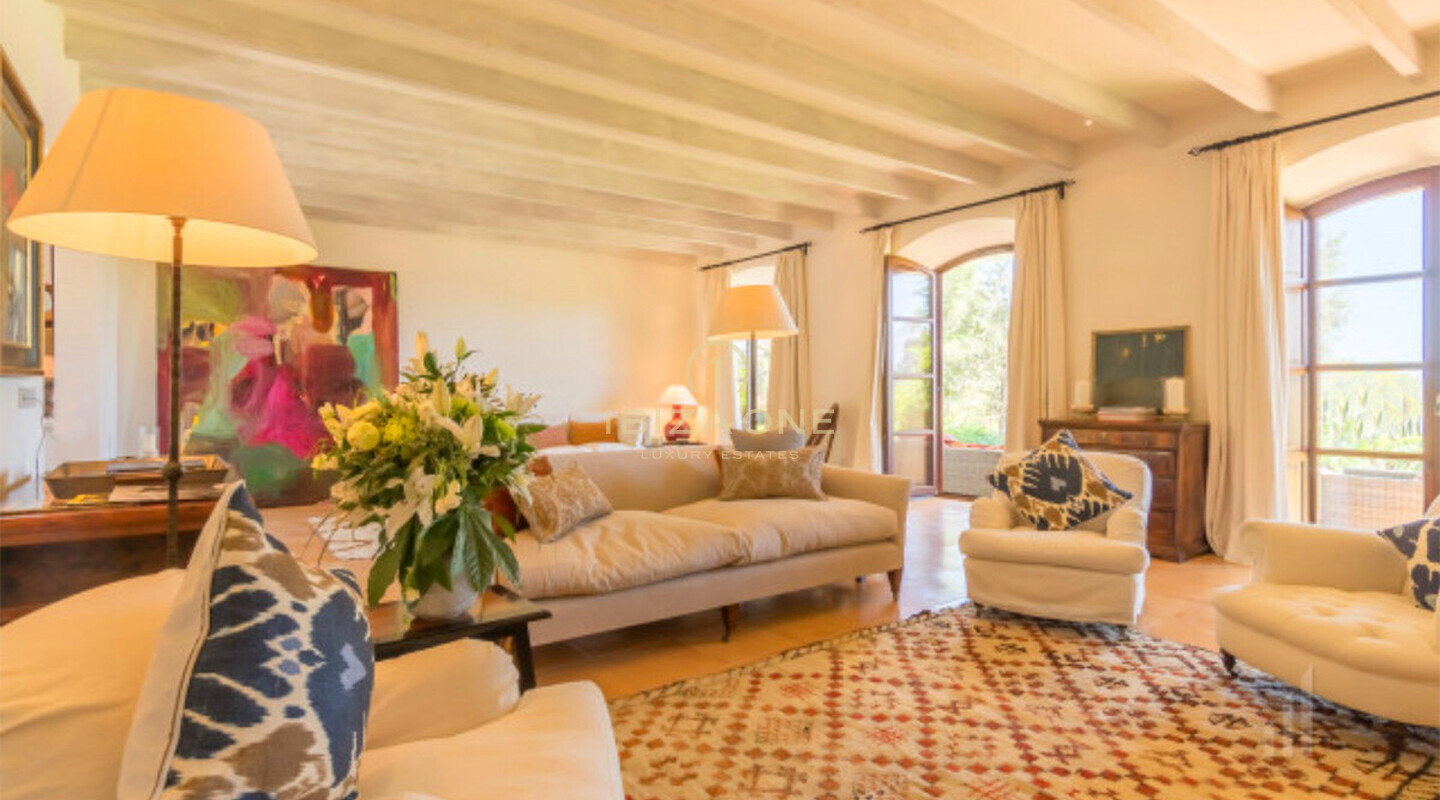 Propriété de luxe exclusive unique avec héliport et vue sur la mer à Ibiza à vendre, Ibiza - Propriété de luxe exclusive unique avec héliport et vue sur la mer à Ibiza à louer, Ibiza