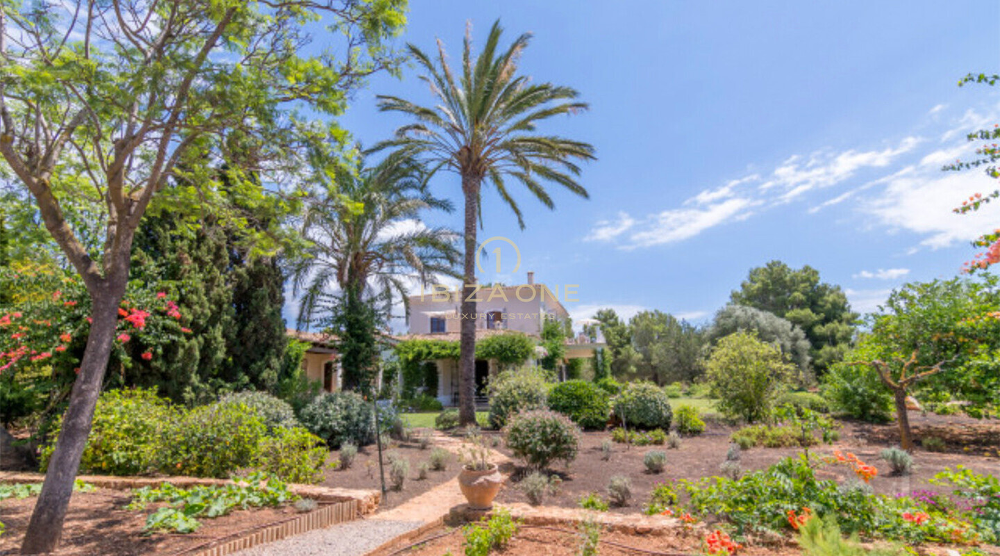 Proprietà di lusso esclusiva e unica con eliporto e vista mare a Ibiza in vendita, Ibiza - Proprietà di lusso esclusiva e unica con eliporto e vista mare a Ibiza in affitto, Ibiza