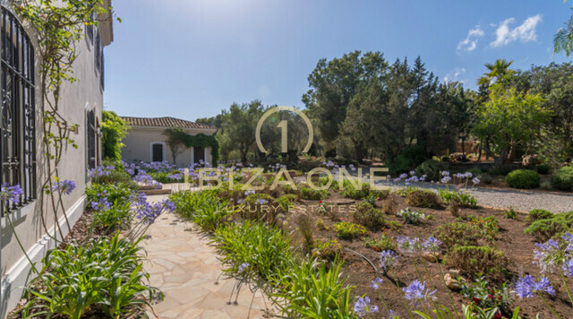 Propriété de luxe exclusive unique avec héliport et vue sur la mer à Ibiza à vendre, Ibiza - Propriété de luxe exclusive unique avec héliport et vue sur la mer à Ibiza à louer, Ibiza
